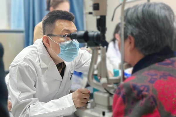 医德医风丨马里奥机械眼科吴桐：以仁心铸医魂，，，，做眼眶病患者的“光明守护者”